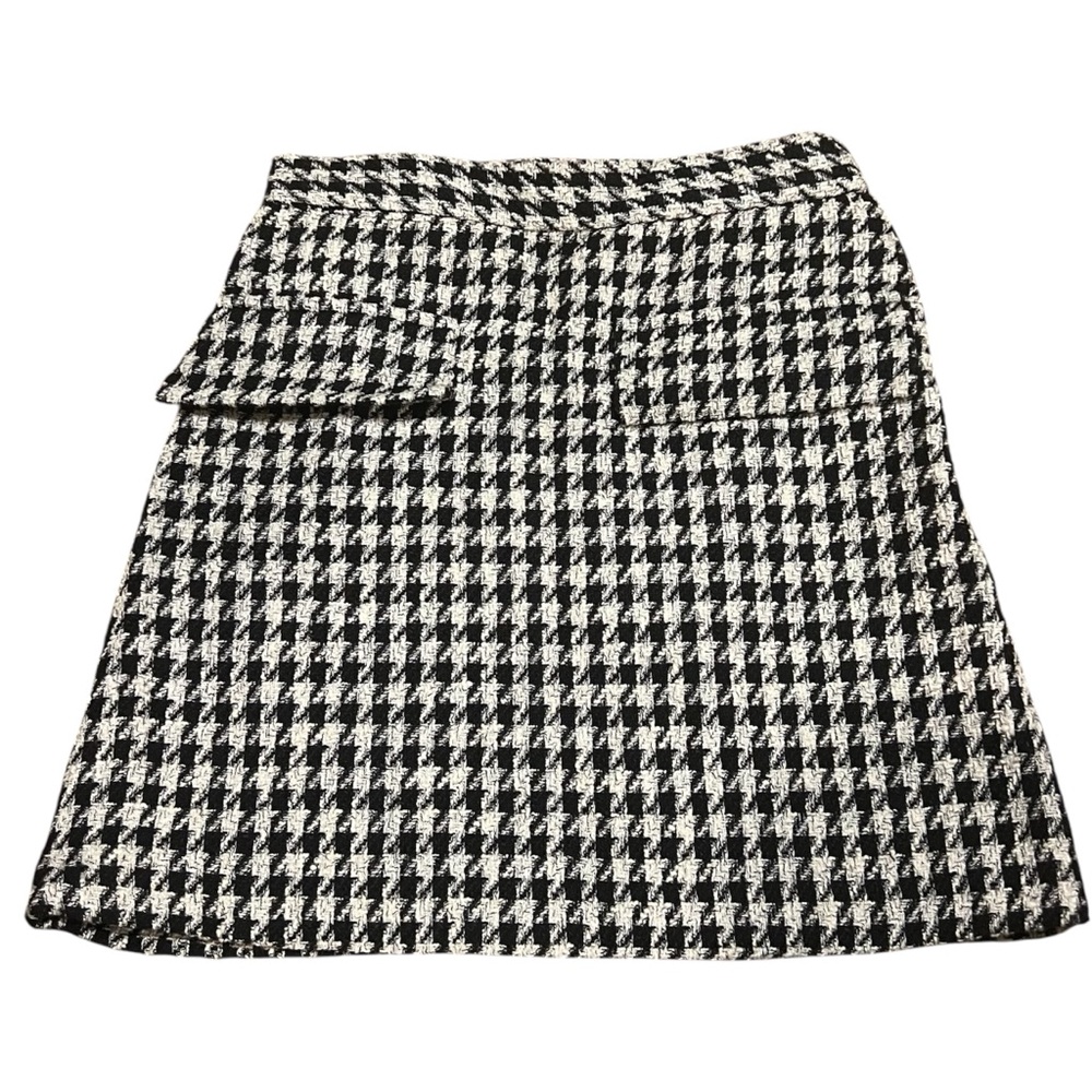 Preppy houndstooth mini skirt